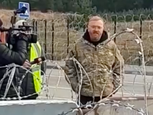 Poseł Putina obrażał Polaków na granicy. Szef MSWiA zabrał głos